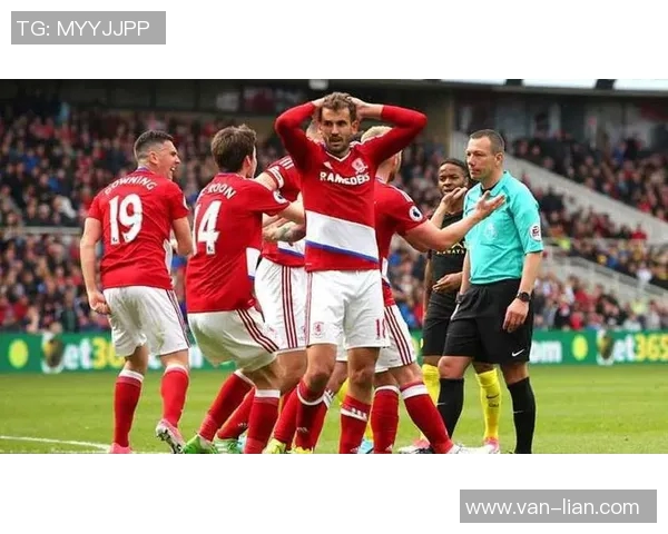 米德尔与考文垂的激烈对决展现英冠联赛的精彩与悬念