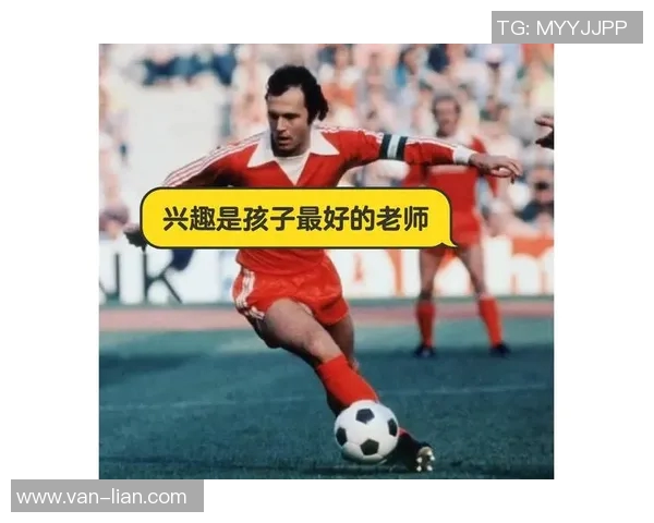 73年足球明星的辉煌历程与传奇故事揭秘 73年足球明星的辉煌历程与传奇故事揭秘