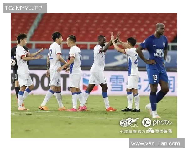 上海足球队进攻战术解析与球队未来发展展望