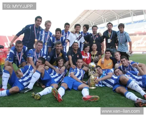 巴国足球明星的辉煌历程与成就回顾及其对足球事业的影响