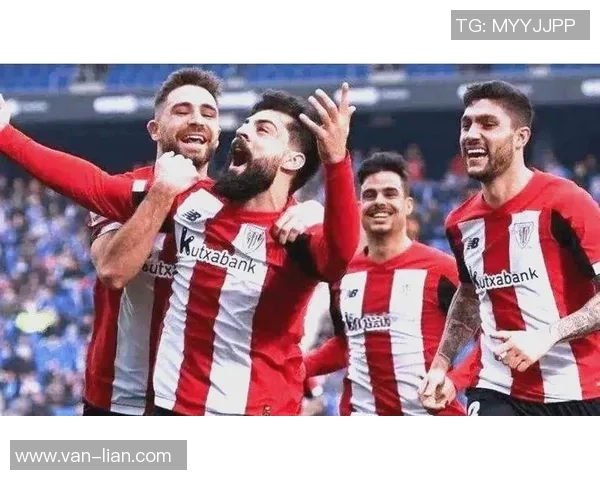 深圳足球队的崛起之路：从默默无闻到辉煌成就的成长纪实